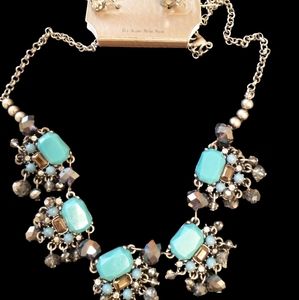 Mia inspiration necklace and earrings set